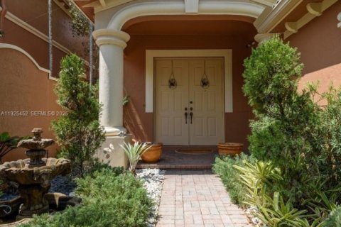 Adosado en venta en Weston, Florida, 4 dormitorios, 217.39 m2 № 1986869 - foto 2