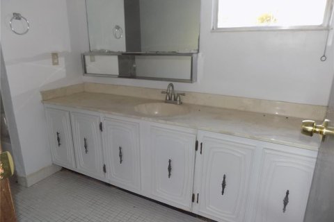 Condo in Gainesville, Florida, 2 bedrooms  № 2234627 - photo 15