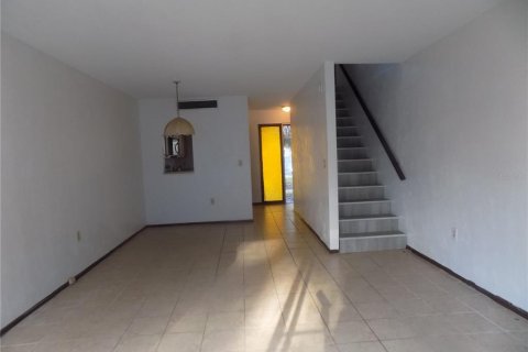 Condo in Gainesville, Florida, 2 bedrooms  № 2234627 - photo 6