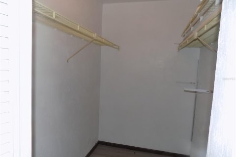 Condo in Gainesville, Florida, 2 bedrooms  № 2234627 - photo 10