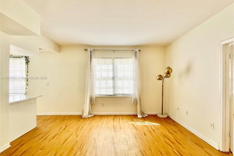 Condominio en venta en Miami Beach, Florida, 1 dormitorio, 50.17 m2 № 1700921 - foto 5