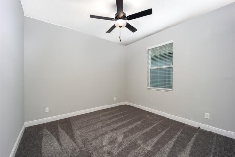 House in Lake Alfred, Florida 3 bedrooms, 143.07 sq.m. № 1616773 - photo 14