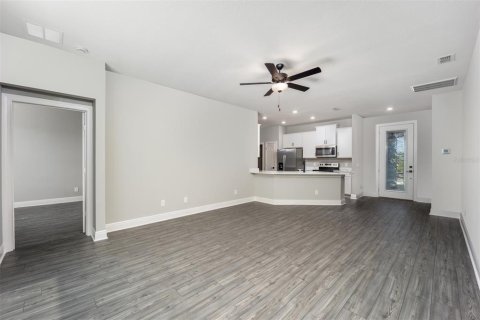 House in Lake Alfred, Florida 3 bedrooms, 143.07 sq.m. № 1616773 - photo 9