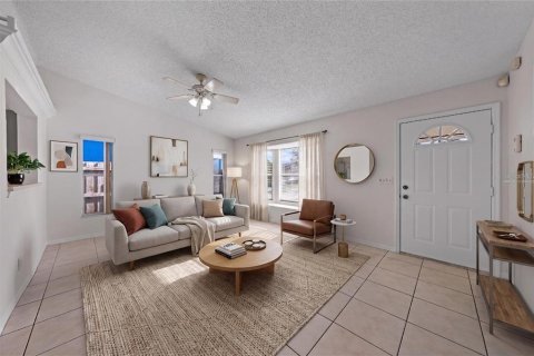 Villa ou maison à louer à Orlando, Floride: 3 chambres, 122.63 m2 № 2385611 - photo 7