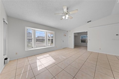 Villa ou maison à louer à Orlando, Floride: 3 chambres, 122.63 m2 № 2385611 - photo 10