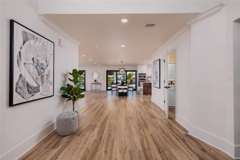 Villa ou maison à vendre à Saint Petersburg, Floride: 5 chambres, 281.12 m2 № 2110507 - photo 6