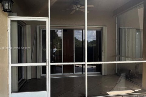 Townhouse in Weston, Florida 3 bedrooms, 152.73 sq.m. № 2086316 - photo 29