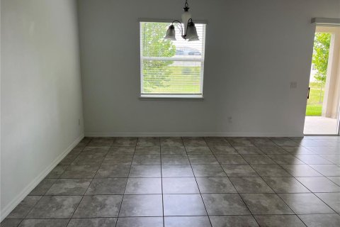 Villa ou maison à louer à Davenport, Floride: 3 chambres, 181.9 m2 № 1819582 - photo 5