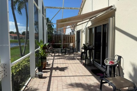 House in Boynton Beach, Florida 3 bedrooms, 155.33 sq.m. № 1882191 - photo 29