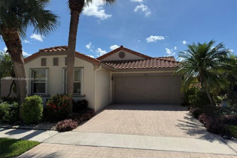 House in Boynton Beach, Florida 3 bedrooms, 155.33 sq.m. № 1882191 - photo 1