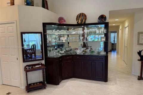 House in Boynton Beach, Florida 3 bedrooms, 155.33 sq.m. № 1882191 - photo 7