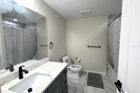 Casa en venta en Sarasota, Florida, 4 dormitorios, 159.98 m2 № 1550373 - foto 12