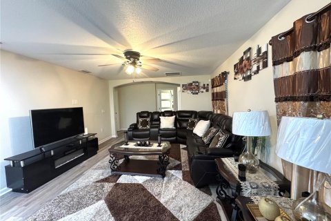 Casa en venta en Sarasota, Florida, 4 dormitorios, 159.98 m2 № 1550373 - foto 5