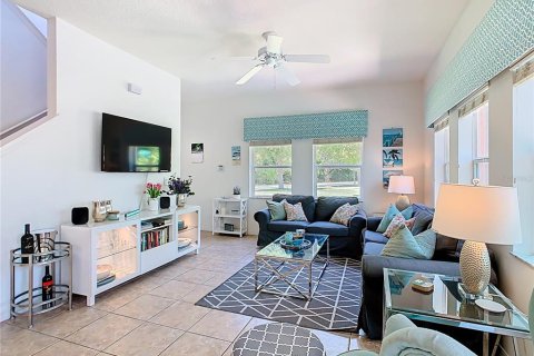 Touwnhouse à vendre à Kissimmee, Floride: 4 chambres, 151.99 m2 № 1644305 - photo 4