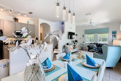 Touwnhouse à vendre à Kissimmee, Floride: 4 chambres, 151.99 m2 № 1644305 - photo 5