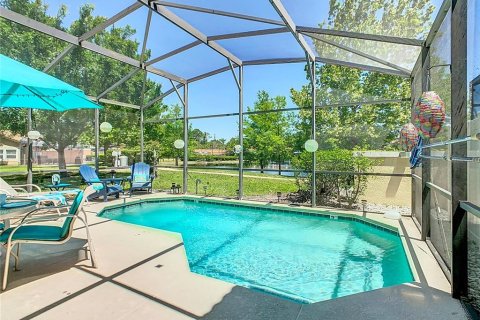 Touwnhouse à vendre à Kissimmee, Floride: 4 chambres, 151.99 m2 № 1644305 - photo 18