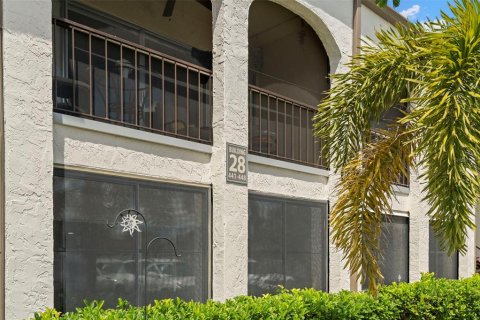 Condo in Seminole, Florida, 2 bedrooms  № 1734676 - photo 21