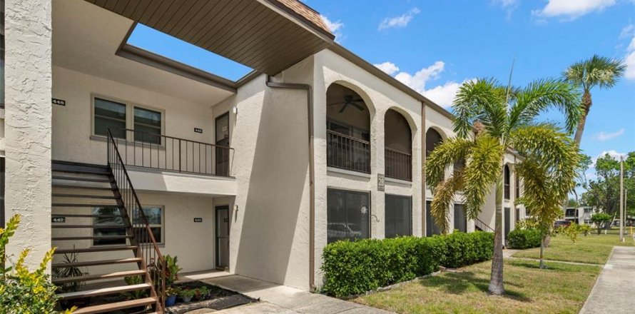 Condominio en Seminole, Florida, 2 dormitorios № 1734676