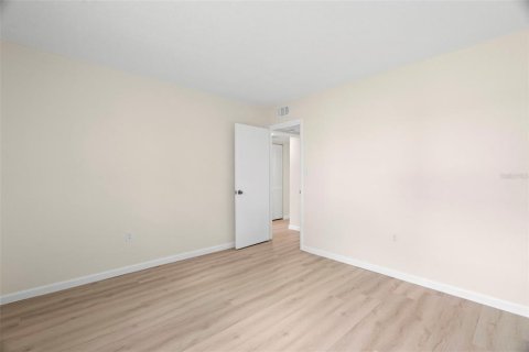 Купить кондоминиум в Семинол, Флорида 7 комнат, 80.36м2, № 1734676 - фото 17