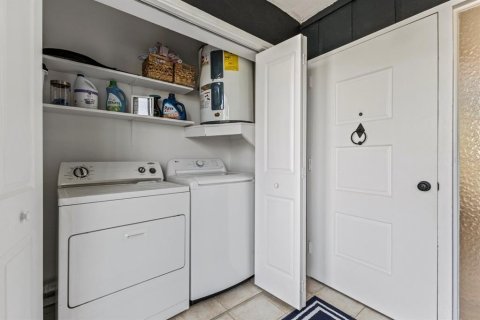 Condominio en venta en Holmes Beach, Florida, 1 dormitorio, 83.24 m2 № 1878269 - foto 9