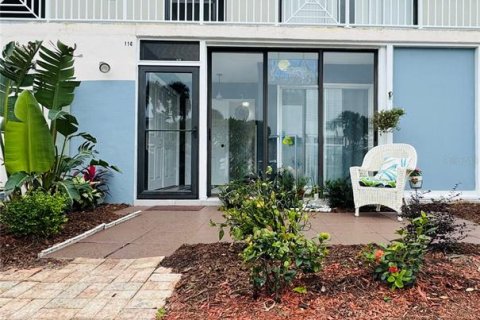 Condominio en venta en Holmes Beach, Florida, 1 dormitorio, 83.24 m2 № 1878269 - foto 5