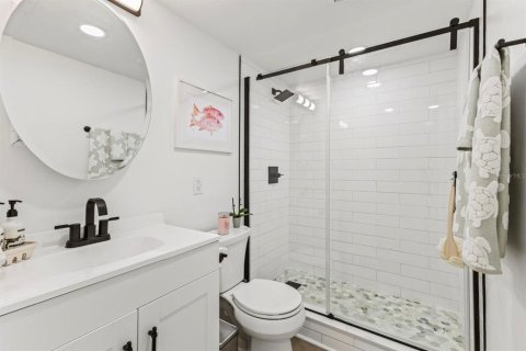 Condominio en venta en Holmes Beach, Florida, 1 dormitorio, 83.24 m2 № 1878269 - foto 18