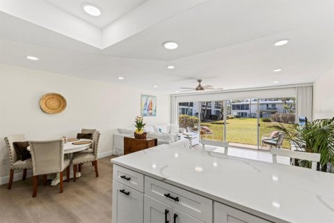 Condominio en venta en Holmes Beach, Florida, 1 dormitorio, 83.24 m2 № 1878269 - foto 21