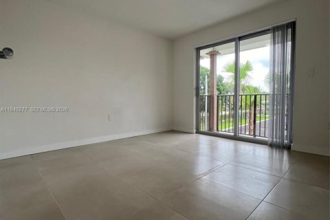 Touwnhouse à louer à Florida City, Floride: 3 chambres, 1530.66 m2 № 1997227 - photo 12