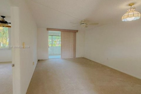 Condominio en alquiler en Margate, Florida, 1 dormitorio, 66.89 m2 № 2030672 - foto 25