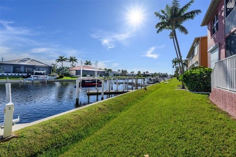 Condo in Punta Gorda, Florida, 3 bedrooms  № 2395932