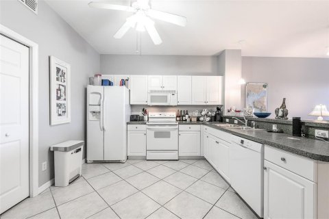 Condo in Punta Gorda, Florida, 3 bedrooms  № 2395932 - photo 9