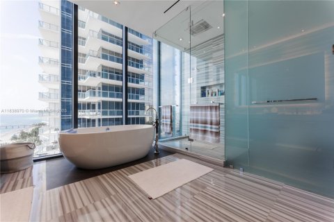 Condo in Sunny Isles Beach, Florida, 3 bedrooms  № 1937058 - photo 29