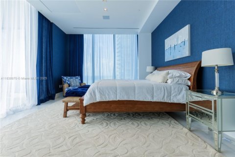 Condo in Sunny Isles Beach, Florida, 3 bedrooms  № 1937058 - photo 26