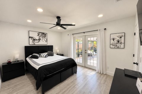 Townhouse in Palm Springs, Florida 2 bedrooms, 102.01 sq.m. № 2378728 - photo 17