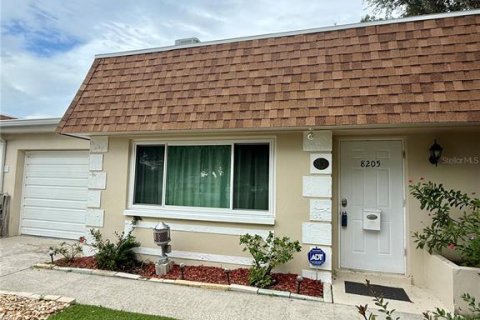 Купить кондоминиум в Пинеллас-Парк, Флорида 7 комнат, 83.8м2, № 1909436 - фото 3