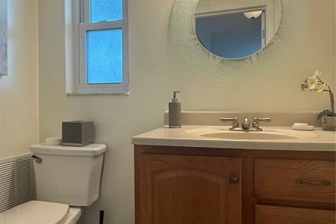 Купить кондоминиум в Пинеллас-Парк, Флорида 7 комнат, 83.8м2, № 1909436 - фото 13