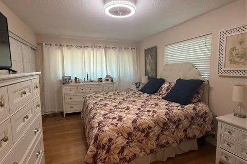 Купить кондоминиум в Пинеллас-Парк, Флорида 7 комнат, 83.8м2, № 1909436 - фото 12