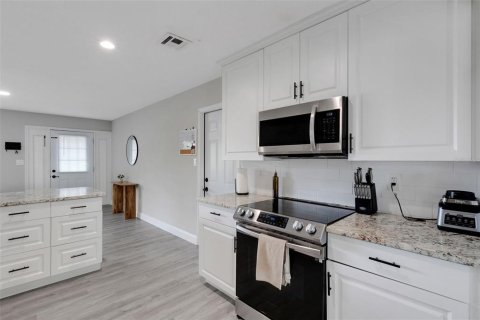 Casa en venta en Sarasota, Florida, 4 dormitorios, 199.93 m2 № 1592914 - foto 10