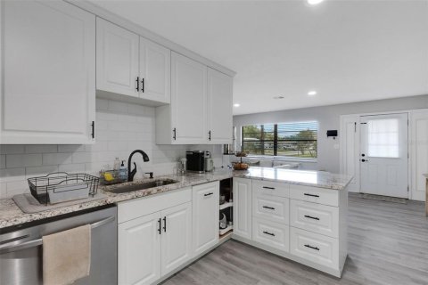Casa en venta en Sarasota, Florida, 4 dormitorios, 199.93 m2 № 1592914 - foto 8