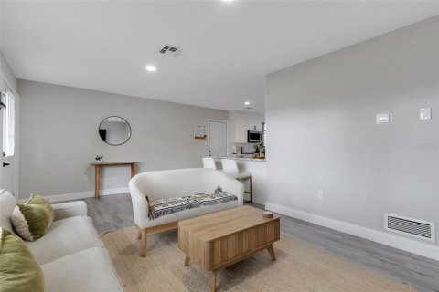 Casa en venta en Sarasota, Florida, 4 dormitorios, 199.93 m2 № 1592914 - foto 5