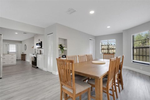 Casa en venta en Sarasota, Florida, 4 dormitorios, 199.93 m2 № 1592914 - foto 13
