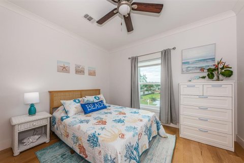 Casa en alquiler en Redington Beach, Florida, 3 dormitorios, 164.62 m2 № 1906739 - foto 9