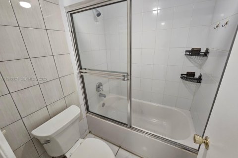 Снять в аренду кондоминиум в Бока-Ратон, Флорида 3 спальни, 119.47м2, № 2005141 - фото 23