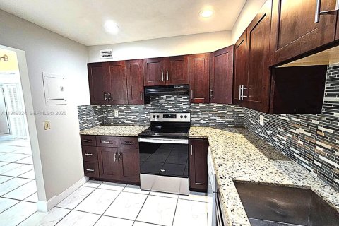 Снять в аренду кондоминиум в Бока-Ратон, Флорида 3 спальни, 119.47м2, № 2005141 - фото 9