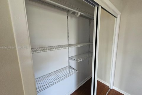 Снять в аренду кондоминиум в Бока-Ратон, Флорида 3 спальни, 119.47м2, № 2005141 - фото 21