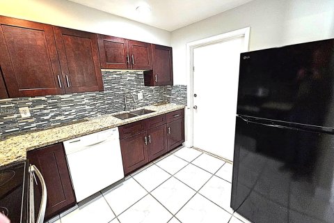 Снять в аренду кондоминиум в Бока-Ратон, Флорида 3 спальни, 119.47м2, № 2005141 - фото 8