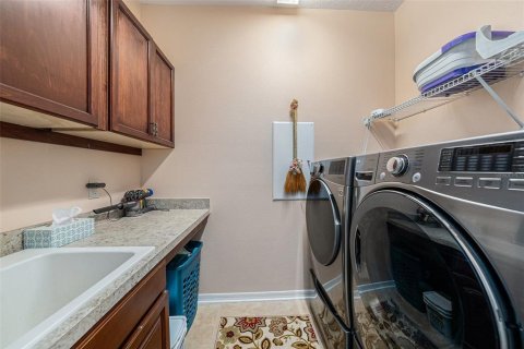 Купить виллу или дом в Тампа, Флорида 9 комнат, 243.96м2, № 2226258 - фото 16