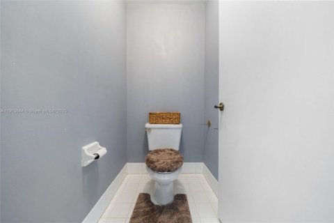 Adosado en venta en Pembroke Pines, Florida, 3 dormitorios, 142.05 m2 № 2034733 - foto 23