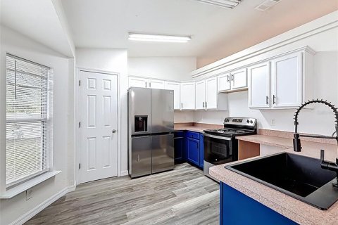 Villa ou maison à vendre à Ocala, Floride: 3 chambres, 148.27 m2 № 2148247 - photo 8