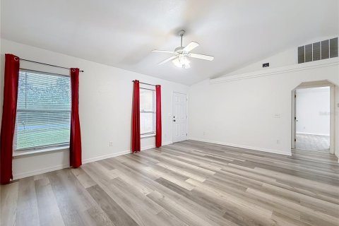 Villa ou maison à vendre à Ocala, Floride: 3 chambres, 148.27 m2 № 2148247 - photo 4